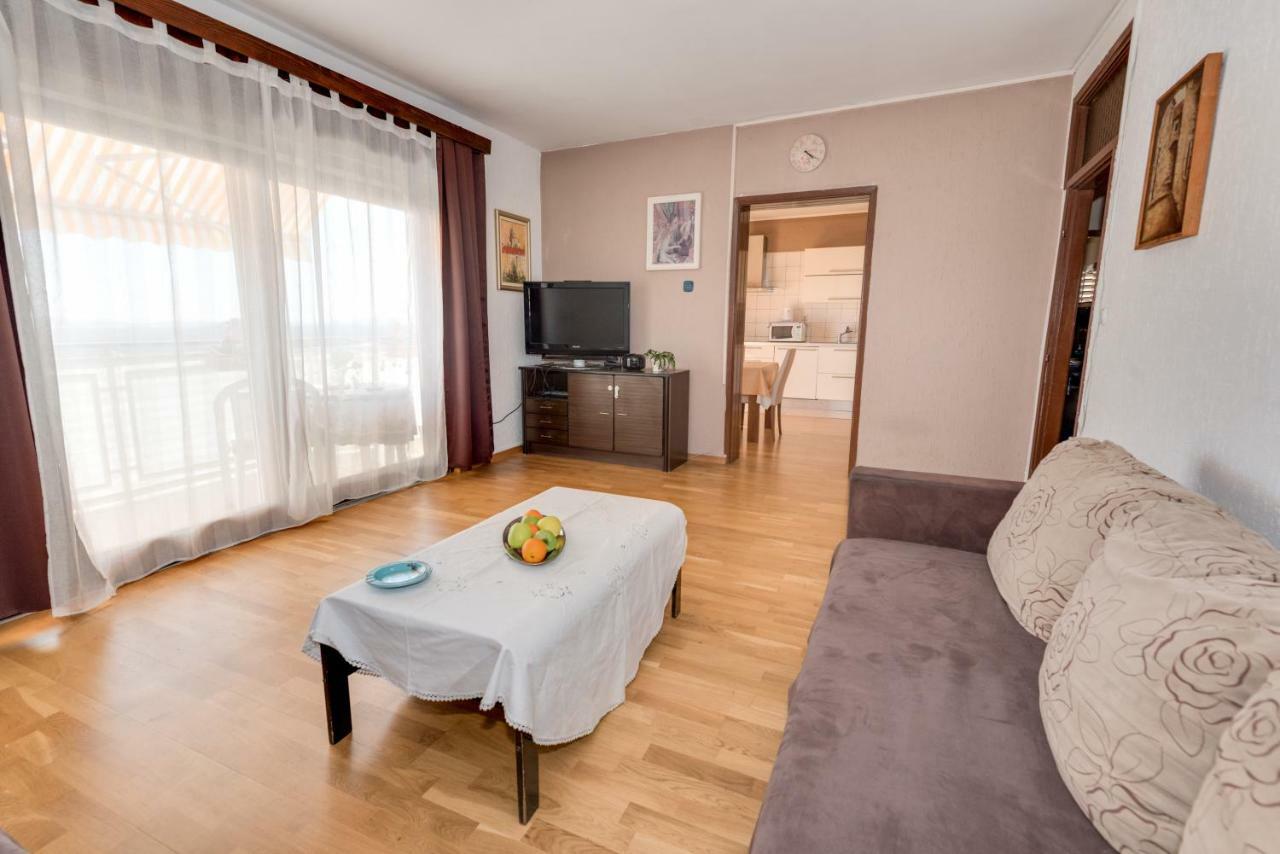 Lara Apartment Σίμπενικ Εξωτερικό φωτογραφία